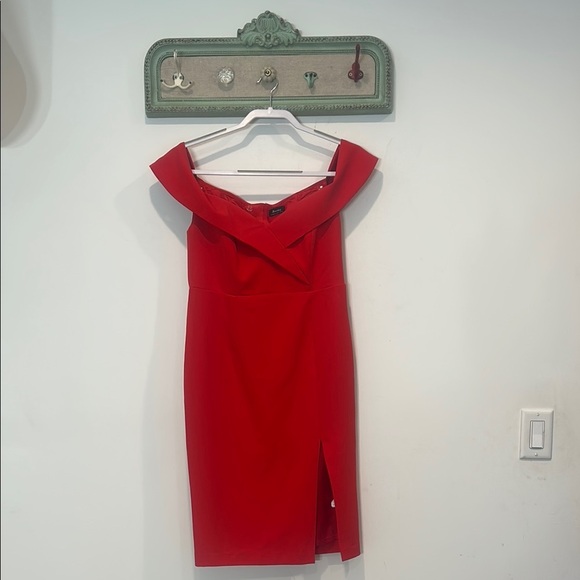 Bardot Red Off-Shoulder Pretty Sexy Sheath Mini Dress women’s size 8 - Picture 2 of 7